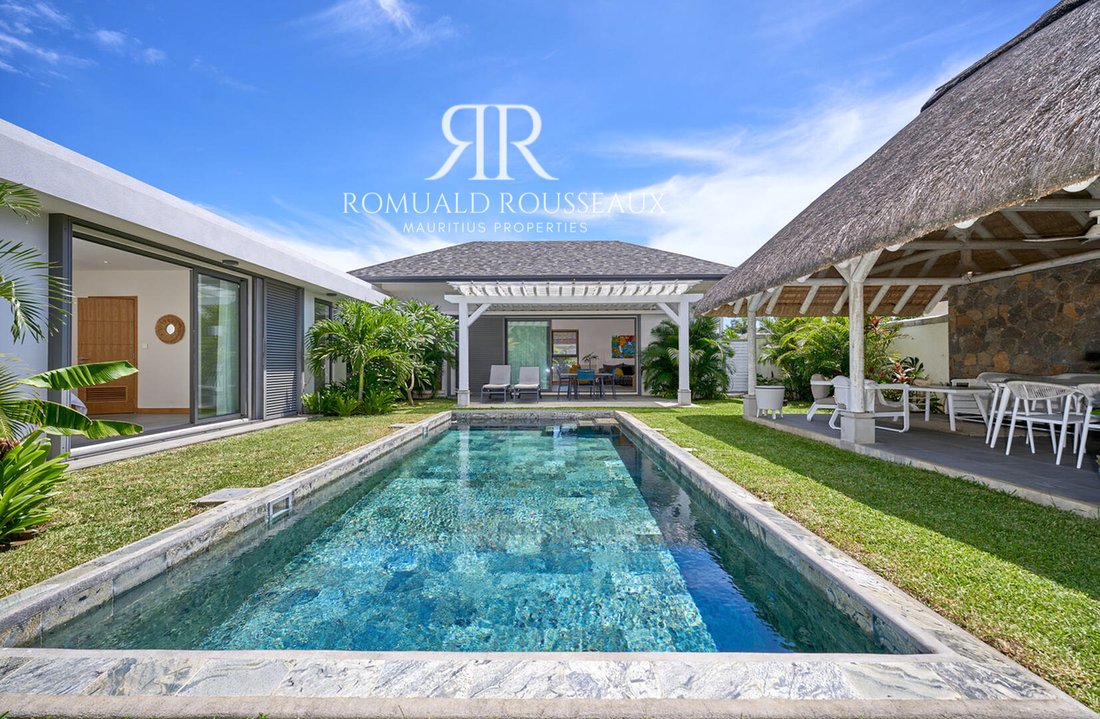 Villa in Grand Baie, Rivière du Rempart District, Mauritius 1 - 15481451