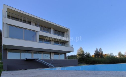 Land in Vilar de Andorinho, Porto District, Portugal 1
