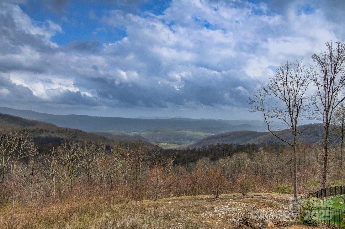 House in Hendersonville, North Carolina, United States 3 - 15475602