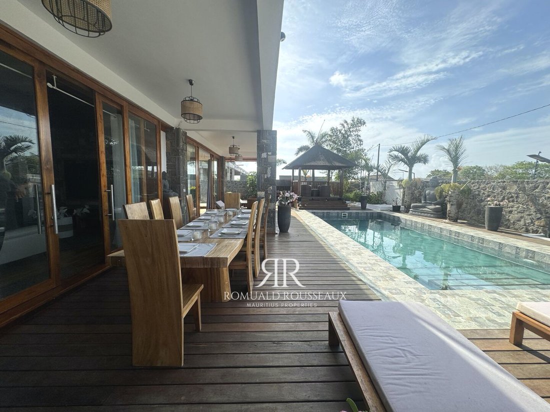 Villa in Grand Baie, Rivière du Rempart District, Mauritius 2 - 14528743
