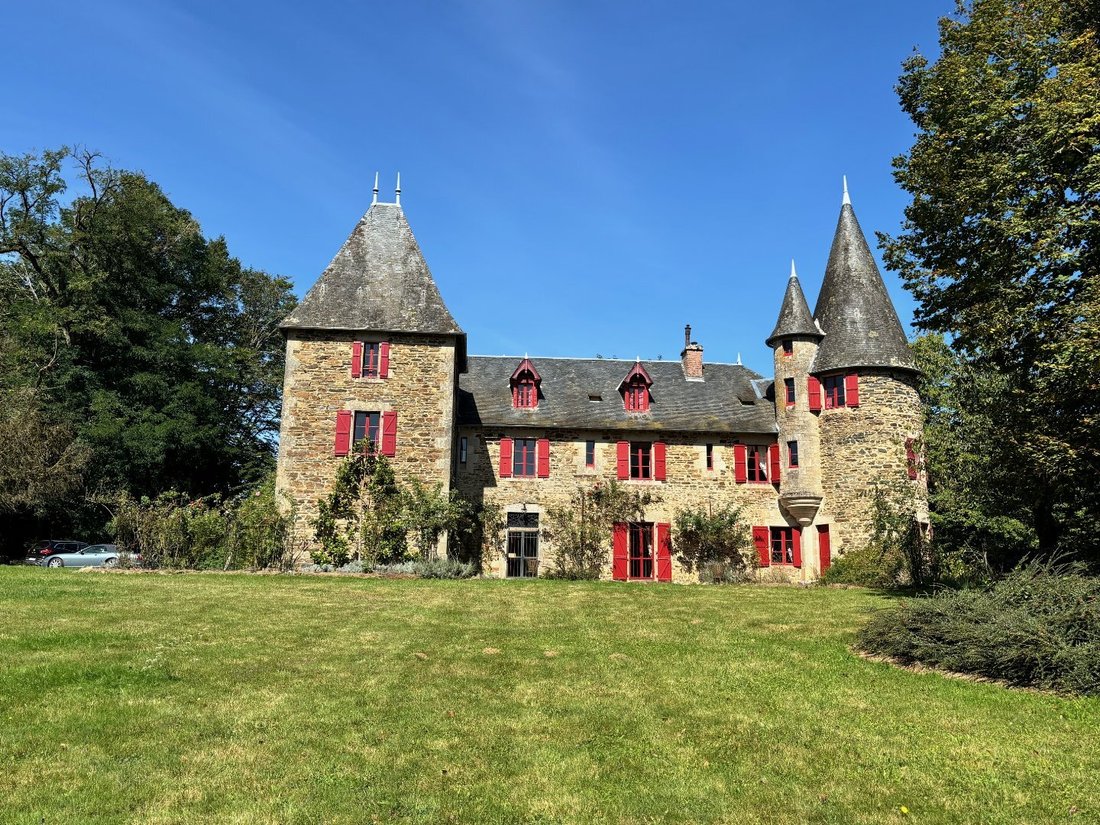 Château des Secrets: A 13th-Century Royal Hideway with Whispering Walls & Golden Orchards
