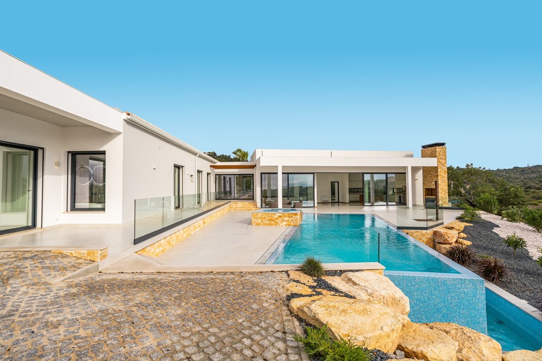 House in Loule (Sao Clemente), Algarve, Portugal 4 - 14863958