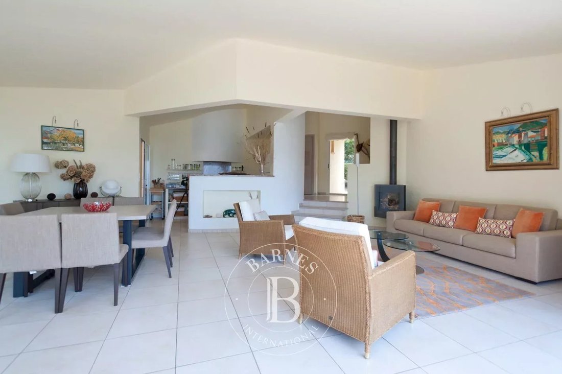 Villa in Lecci, Corsica, France 4 - 12952489