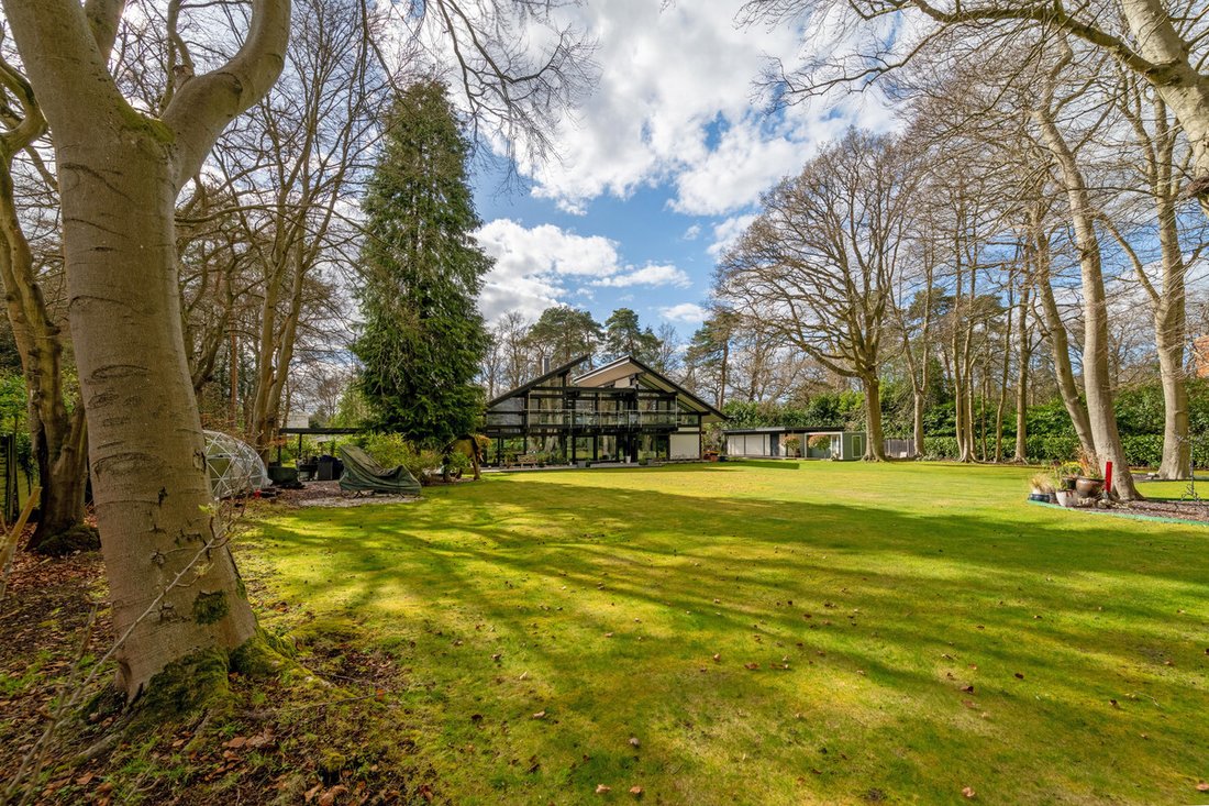 House in Stoke Poges, England 2 - 15477822