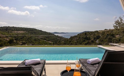 Villa in Gradska cetvrt Varos, Sibenik, Sibenik-Knin County 1