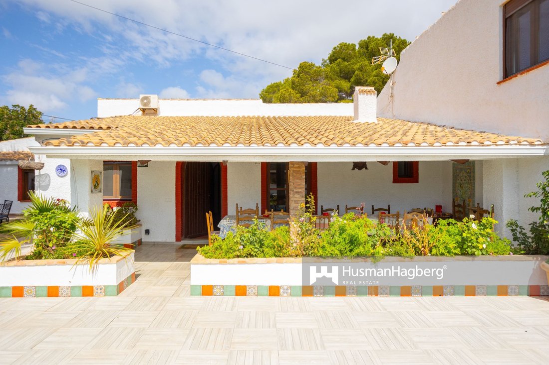 Villa in Orihuela, Valencian Community, Spain 1 - 14345018