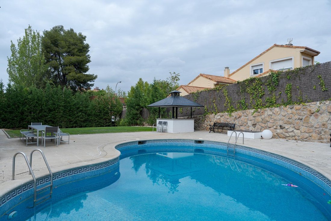 Villa in Hortaleza, Madrid, Spain 3 - 15479173