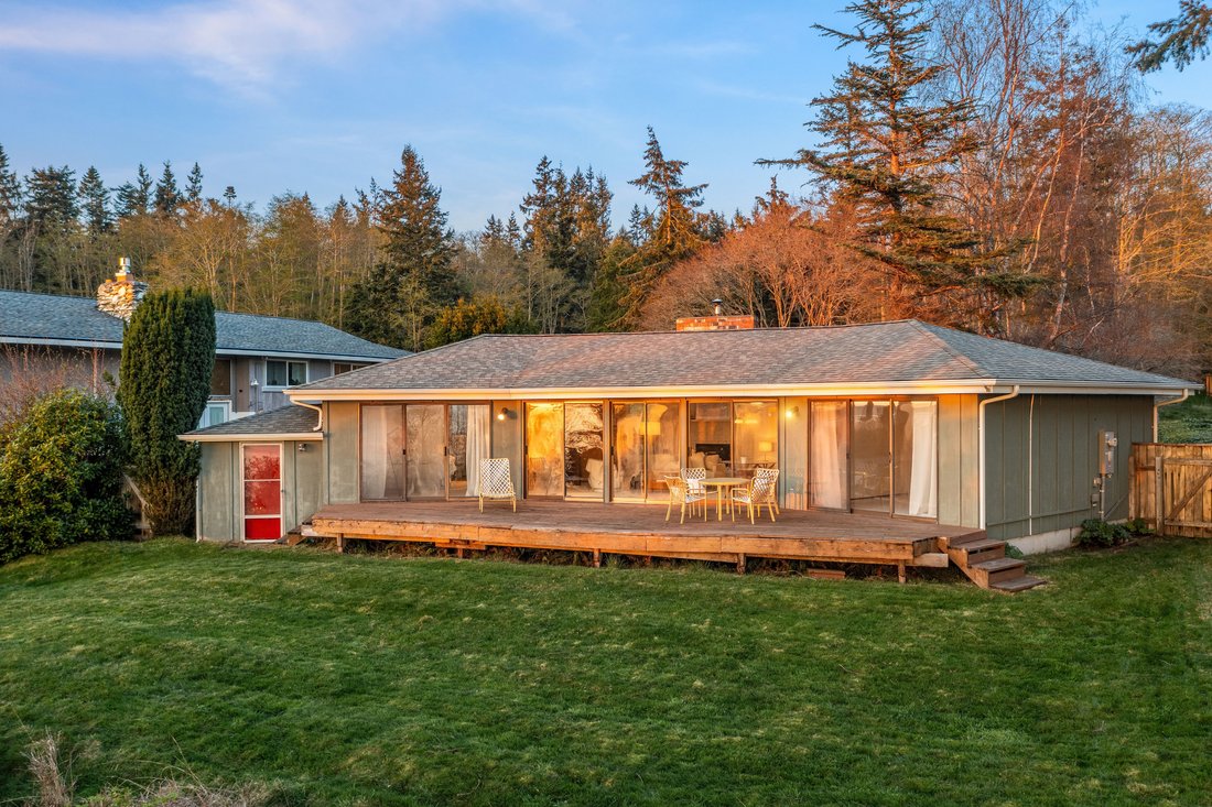 House in Coupeville, Washington, United States 2 - 15476118