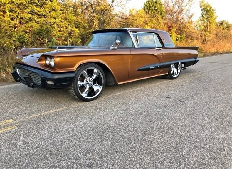 Coupe in Glendale, United States 4 - 15479213
