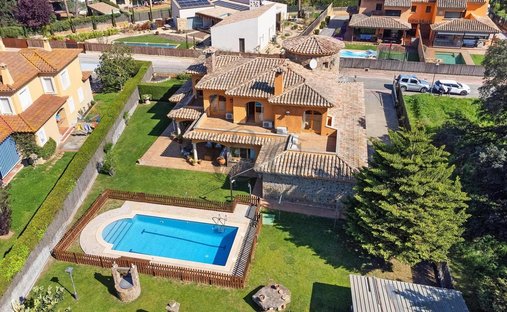 Villa à Mont-ras, Catalogne, Espagne 1