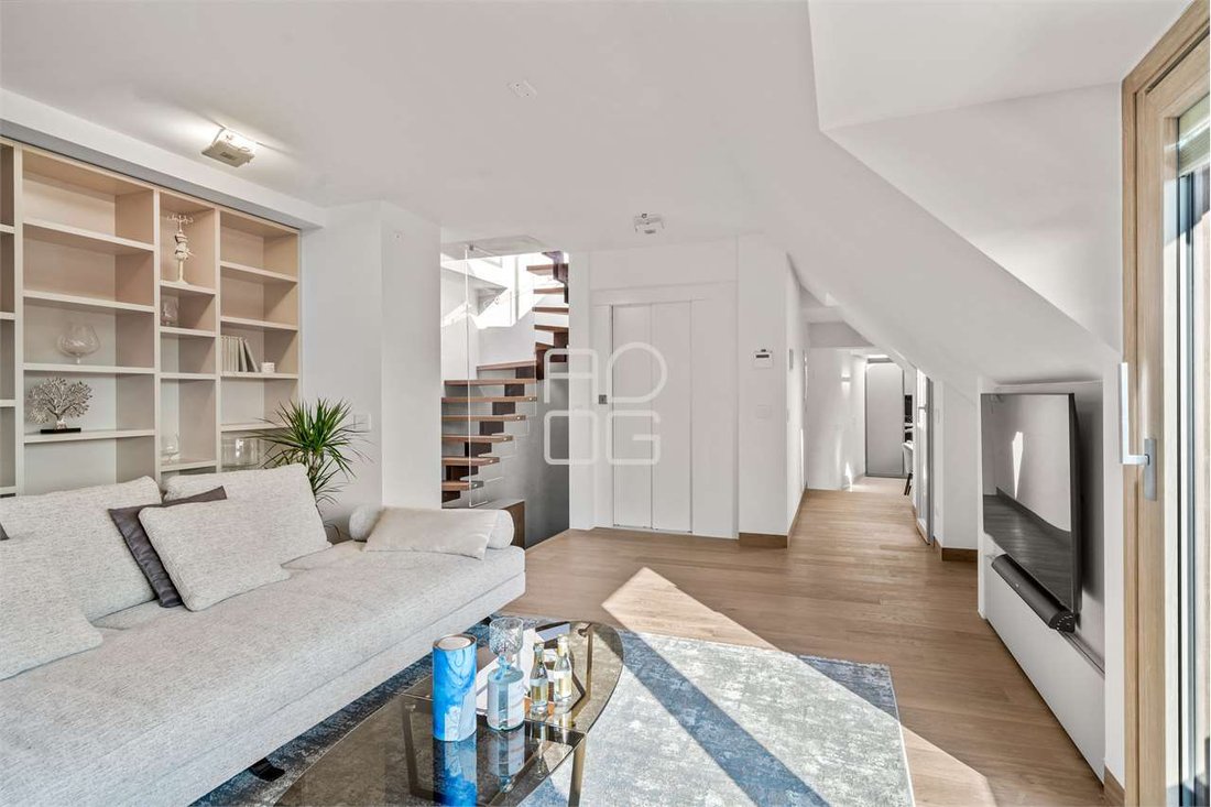 Apartment in Historic Center, Desenzano del Garda, Lombardy 2 - 15477642