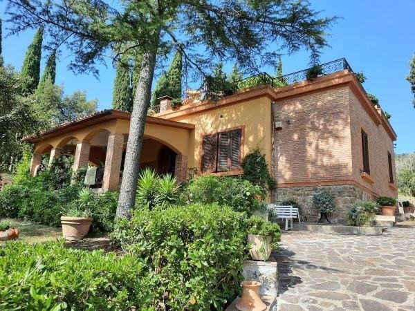 Villa in Castelnuovo della Misericordia, Tuscany, Italy 1 - 15482122