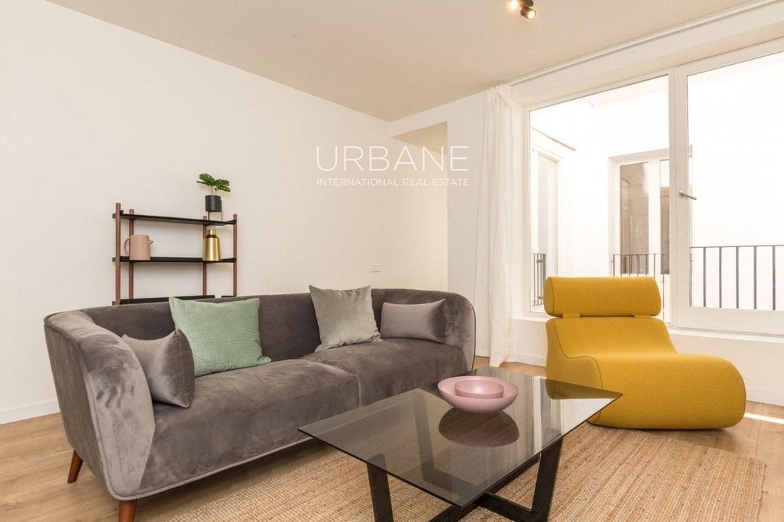 Apartment in Ciutat Vella, Barcelona, Spain 2 - 15480190