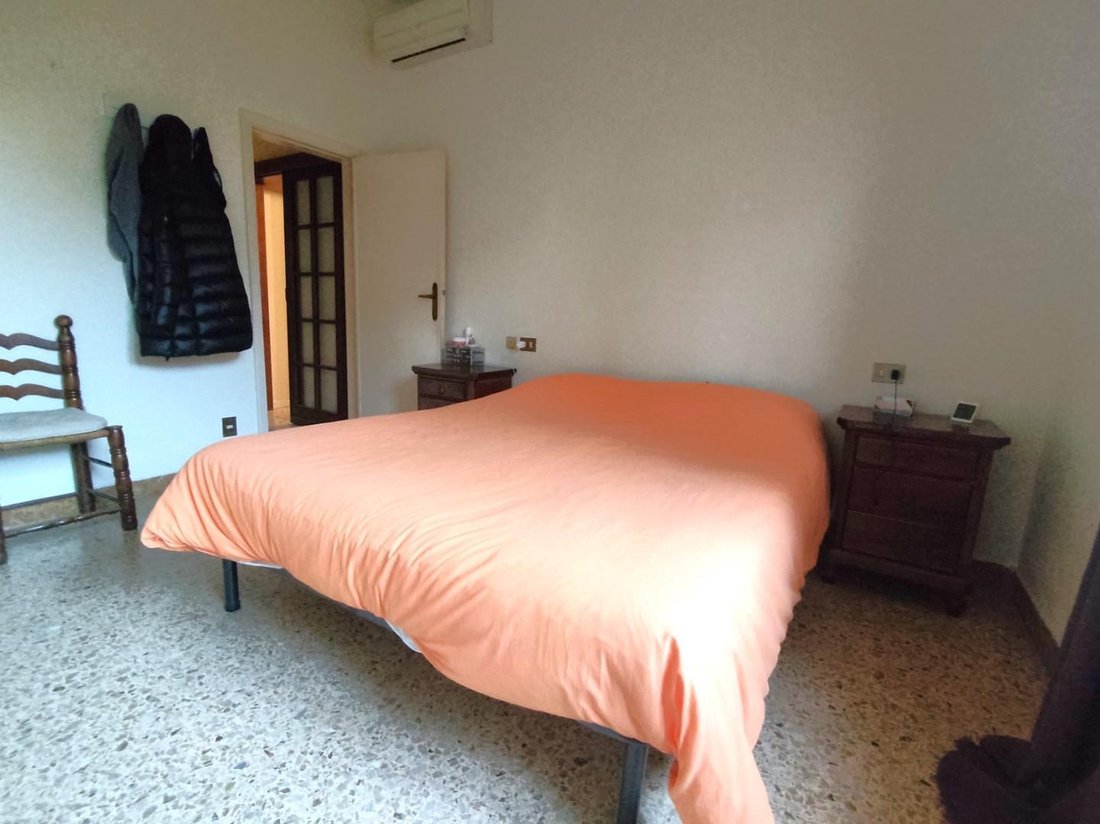 Villa in Pietrasanta, Tuscany, Italy 5 - 15482109