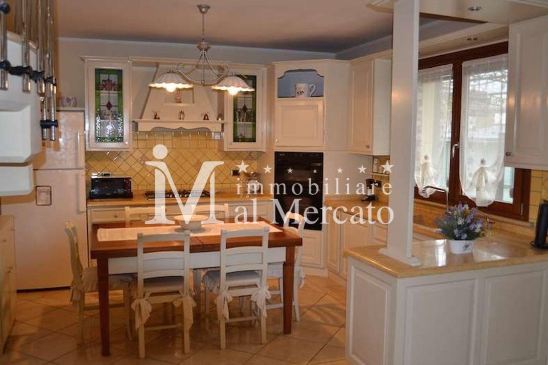 Villa in Viareggio, Tuscany, Italy 4 - 15251527