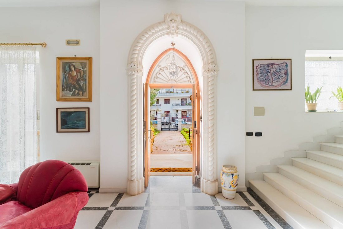 Casa en Adelfia, Apulia, Italia 4 - 15259714