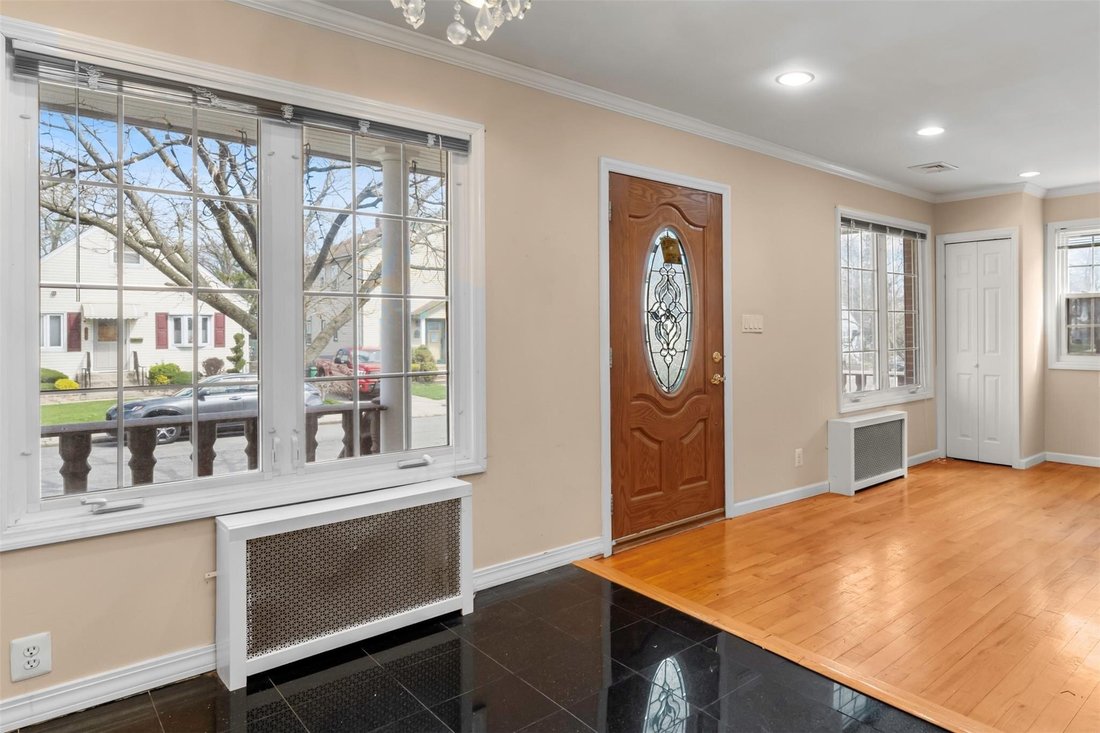 House in New York, New York, United States 4 - 15478353