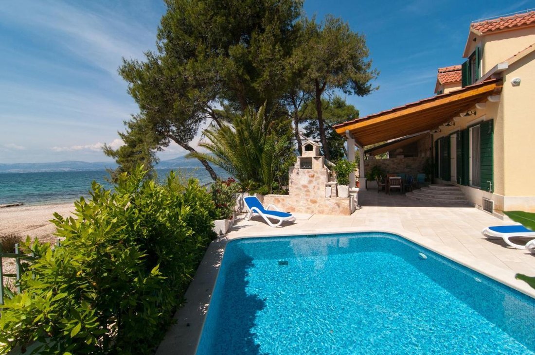 House in Dol, Split-Dalmatia County, Croatia 1 - 15484314
