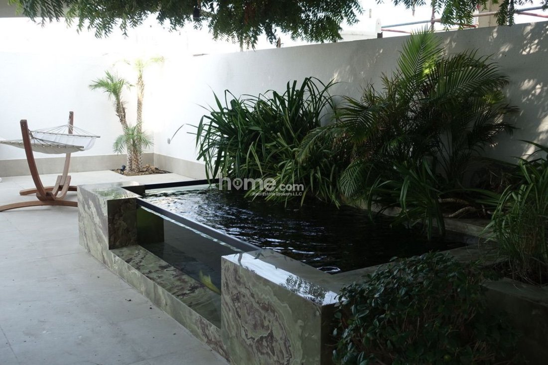 Villa in Dubai, Dubai, United Arab Emirates 5 - 15484320