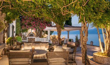 Estate in Corfu, Decentralized Administration of Peloponnese, Western Greece and the Ionian, Greece 1