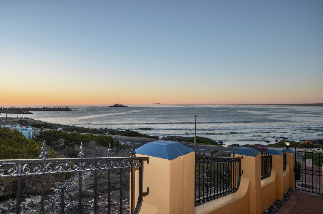 House in Yzerfontein, Western Cape, South Africa 5 - 15484571
