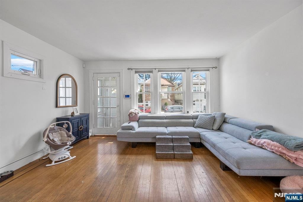House in North Bergen, New Jersey, United States 4 - 15484837