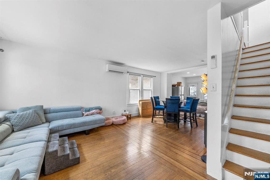 House in North Bergen, New Jersey, United States 3 - 15484837