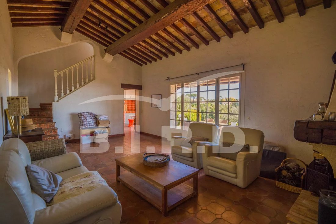 House in Sainte-Maxime, Provence-Alpes-Côte d'Azur, France 4 - 15363784