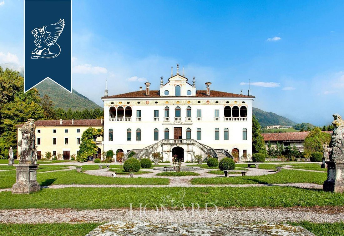 Villa in Pedavena, Veneto, Italy 1 - 10918890