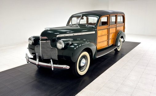 75 941 Miles/Documented Resto/216.5ci I6/3-Speed Manual/Striking Woodworking in Morgantown, United States 1