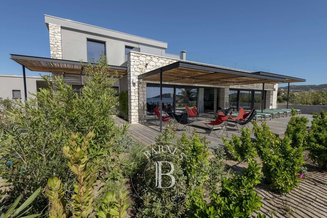 Villa in Lecci, Corsica, France 1 - 12952828