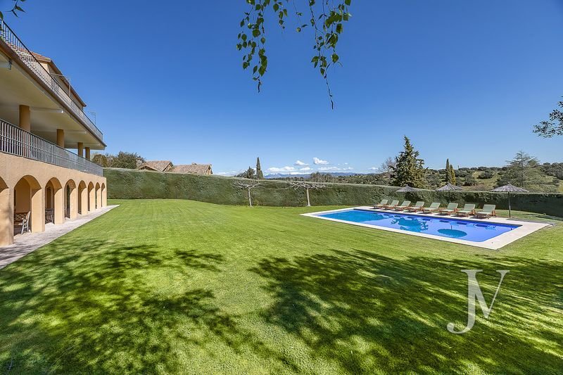 Villa in Villanueva de la Canada, Comunidad de Madrid, Spain 2 - 15485555