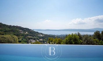 Whispers of the Mediterranean: A Contemporary Jewel Over Saint-Tropez Bay