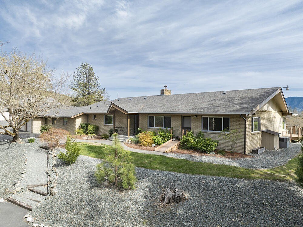 House in Grants Pass, Oregon, United States 4 - 15486328