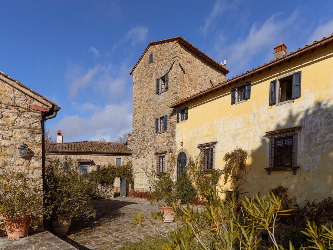 Country House in Pontassieve, Tuscany, Italy 1 - 15488216