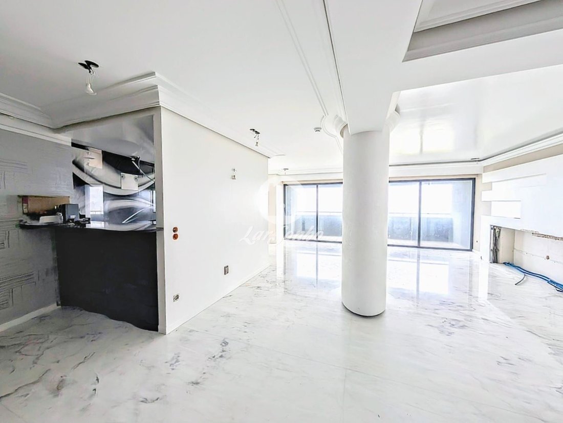 Apartment in Aver-o-Mar, Amorim e Terroso, Porto District, Portugal 2 - 15488125