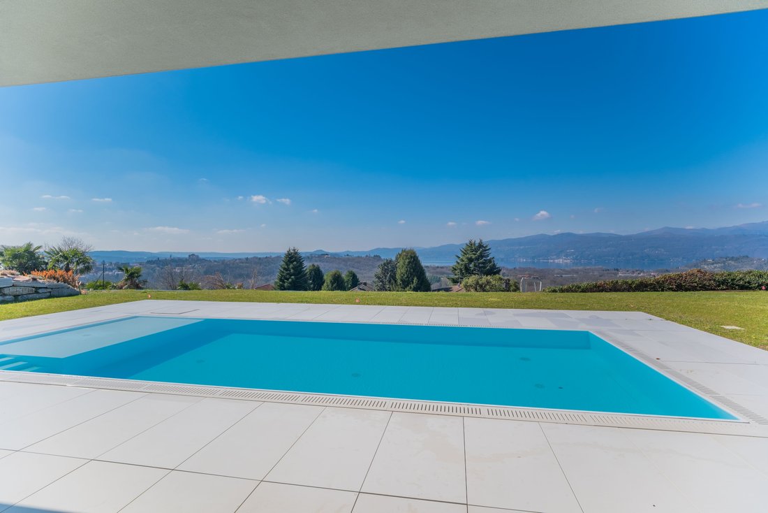 Villa in Besozzo, Lombardy, Italy 5 - 15488592