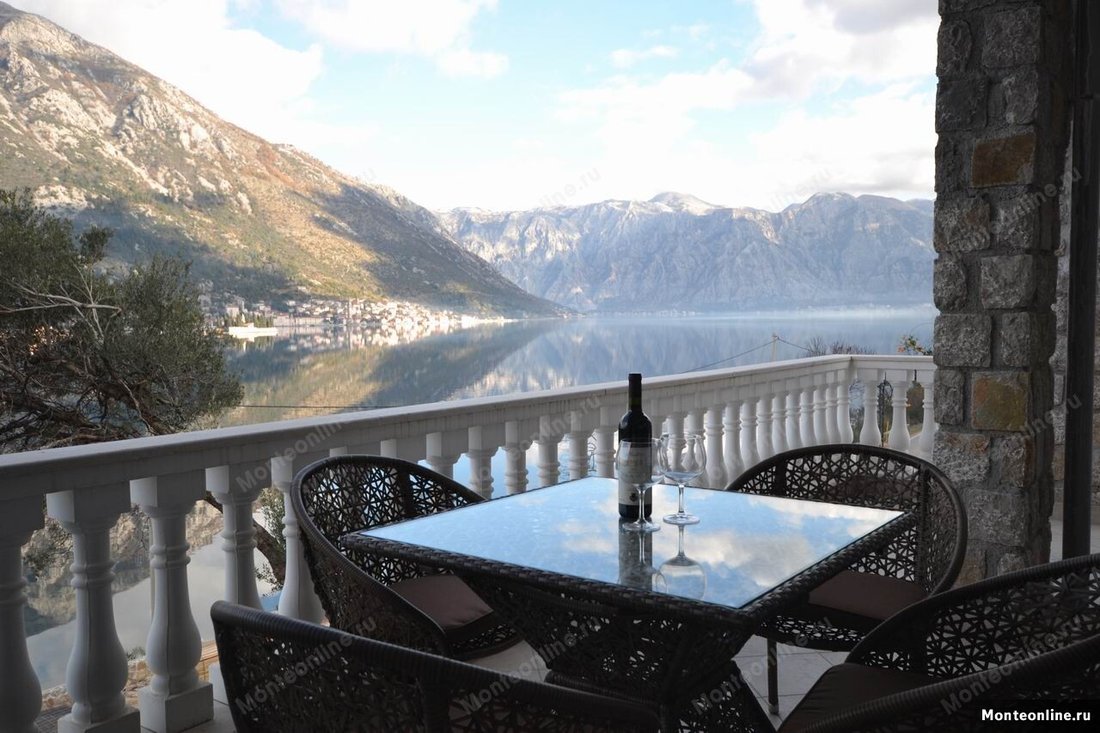 Villa in Kostanjica, Kotor, Herceg Novi Municipality, Montenegro 1 - 15488627