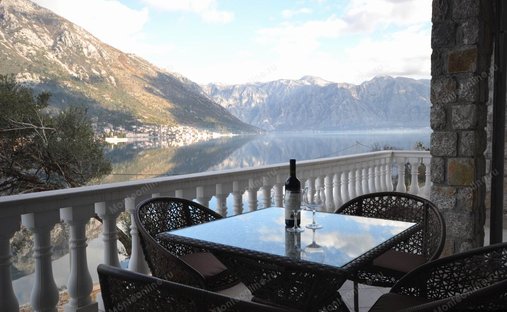 Villa in Kostanjica, Kotor, Herceg Novi Municipality, Montenegro 1