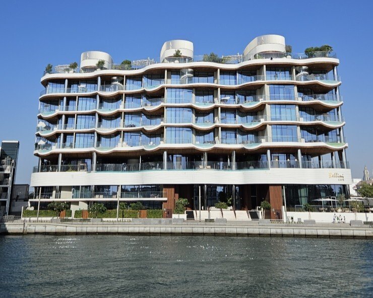 Apartment in Jumeirah, Dubai, United Arab Emirates 1 - 15493922