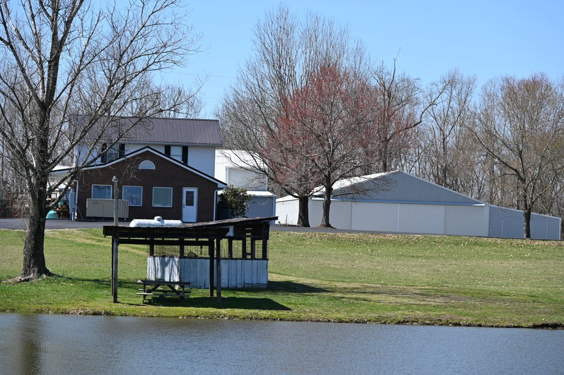 House in Campbellsville, Kentucky, United States 4 - 15490187