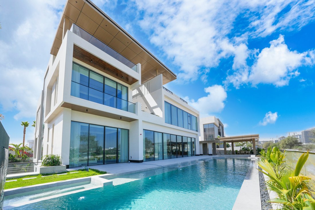 Villa in Hadaeq Sheikh Mohammed Bin Rashid, Dubai, United Arab Emirates 1 - 15488884