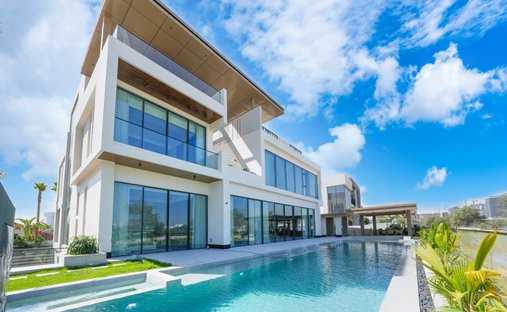 Villa in Dubai, Dubai, United Arab Emirates 1