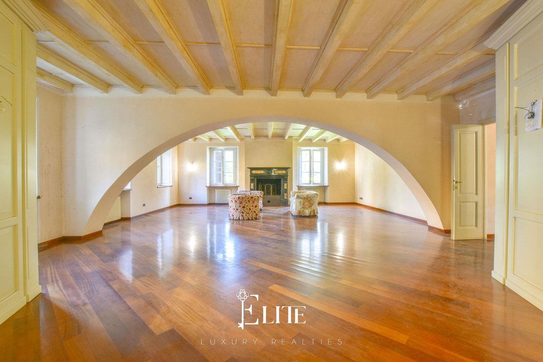 Apartment in Bosto, Varese, Lombardy 2 - 15494254