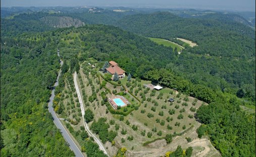 Country House in Palaia, Tuscany, Italy 1