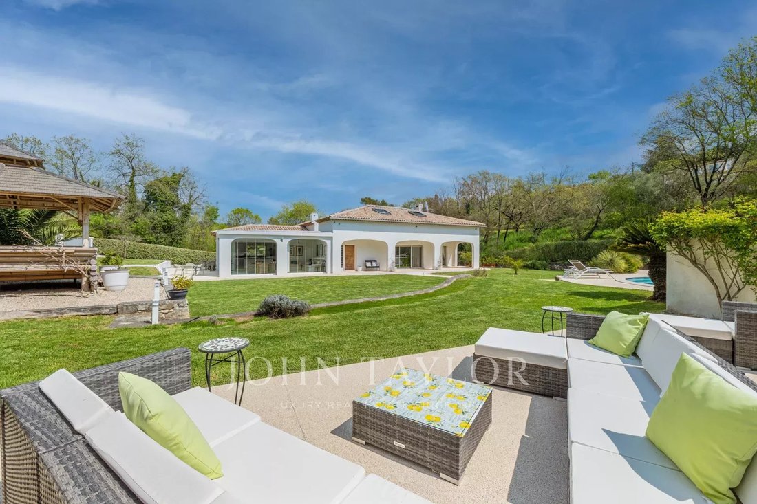 House in Opio, Provence-Alpes-Côte d'Azur, France 1 - 15489211