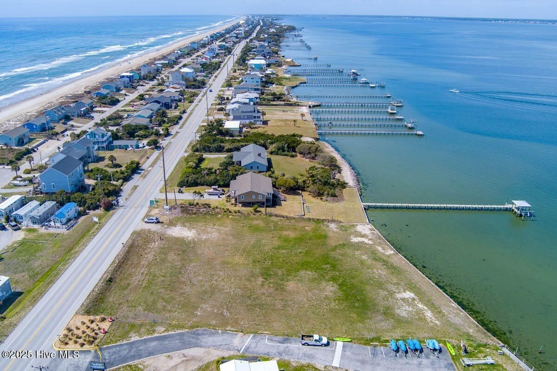 Land in Emerald Isle, North Carolina, United States 1 - 15492377