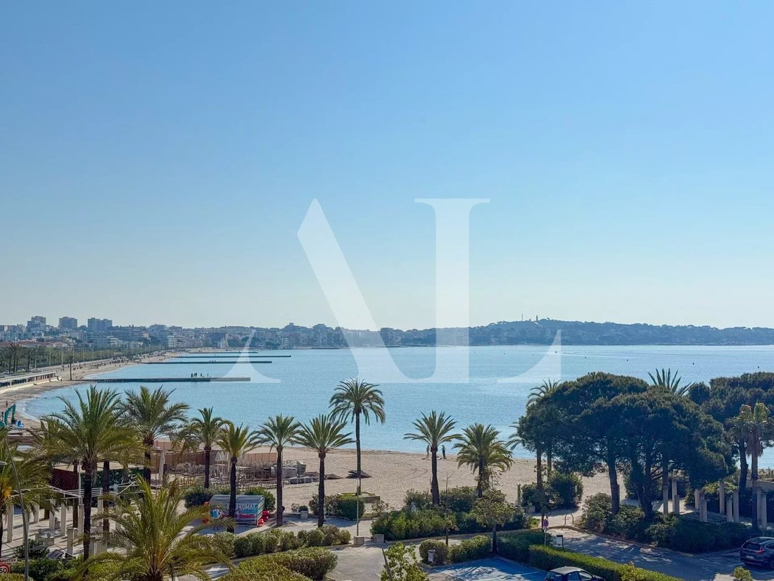 Apartment in Gabelle-Courcettes-Les Clos, Vallauris, France 3 - 15489696