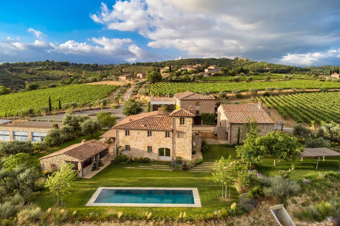 Farm Ranch in Gaiole in Chianti, Tuscany, Italy 2 - 13137353