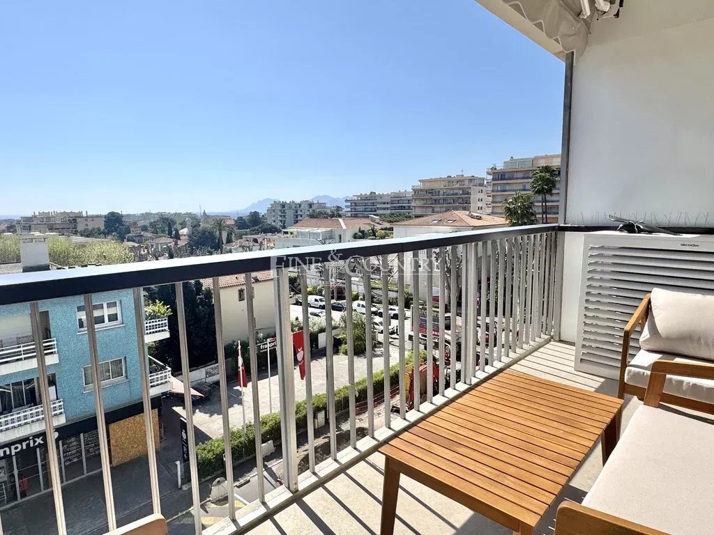 Apartment in La Source, Cannes, France 1 - 15489527